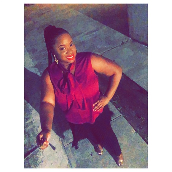 Meet your Posher, Tharilee - Picture 1 of 1